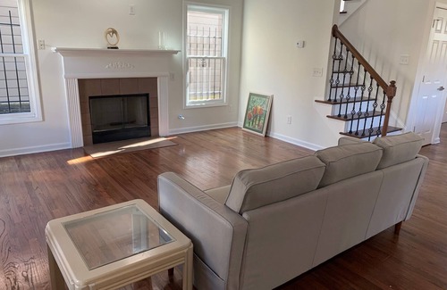 Atlanta Casa | The Haven of Peace ATL. 3 Bedroom Home. Downtown Atlanta.