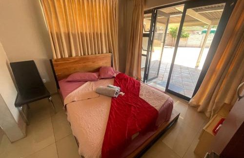 Harare Cama Y Desayuno | The Hawks Bed and Breakfast