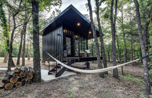 Alvord Cabina | The Hawk’s Nest |Peaceful Tiny Cabin w/Pickleball