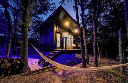Alvord Cabina | The Hawk’s Nest |Peaceful Tiny Cabin w/Pickleball