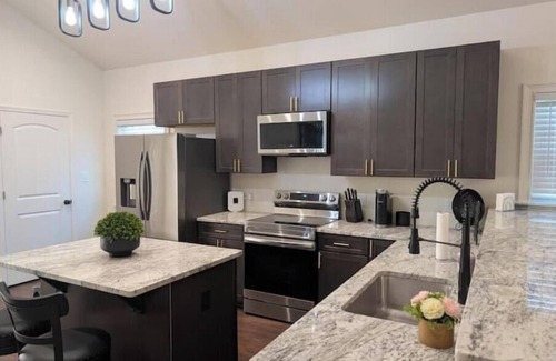 Buena Vista Casa | The Hawthorne Place