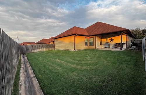 Wellborn Casa | The Hayes House is perfect for Game Days, Family Visits & Getaways.