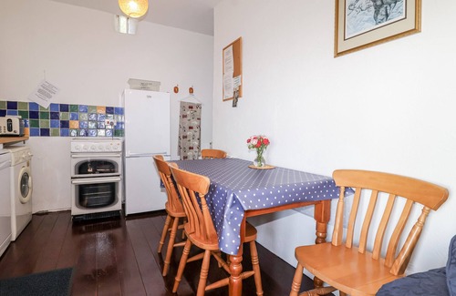 Commonmoor Casa | THE HAYLOFT, pet friendly, character holiday cottage in St Cleer