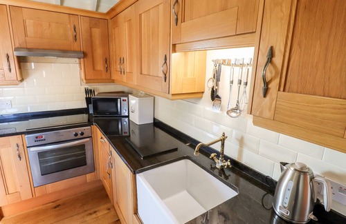 Burgh le Marsh Cabaña | THE HAYLOFT, with a garden in Burgh Le Marsh