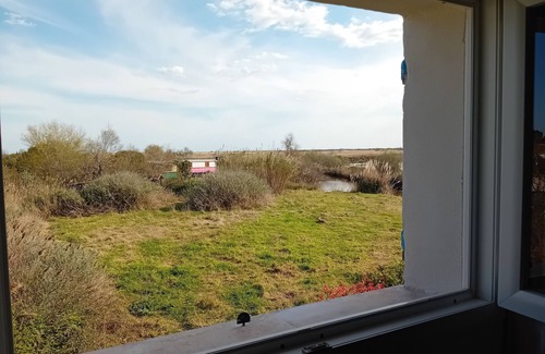 Saintes-Maries-de-la-Mer Apartamento | el corazón del Parque Natural de la Camarga, encantador apartamento con gran jardín