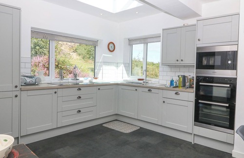 Llaneilian Cabaña | THE HEADLAND, pet friendly, country holiday cottage in Amlwch
