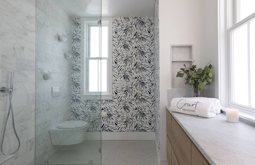 Seaside Hotel | The Heart of Seaside, Florida! Stunning Renovation, Steps to Beach + 2 Bikes