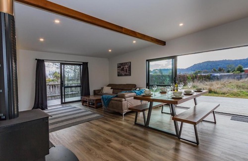 Ohakune Casa | The Heartwood Lodge - Ohakune Holiday Home