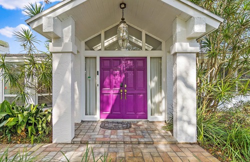 Disston Heights Casa | The Heaven - Pet Friendly w/ BBQ, Pool & Tiki Bar