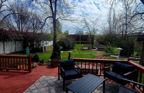 Rapid City Casa | The HEAVENLY Retreat, BEAUTIFUL HOME, YARD, & DECK