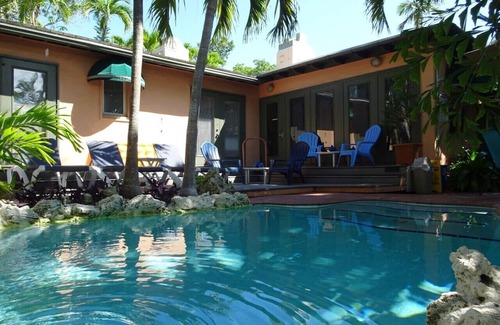 Old Town Casa | The Hemingway Caribbean Townhome & Private Pool Near Beach in charming Key West