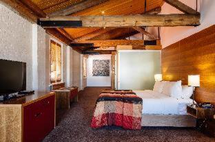 Sullivan's Cove Hotel | The Henry Jones Art Hotel