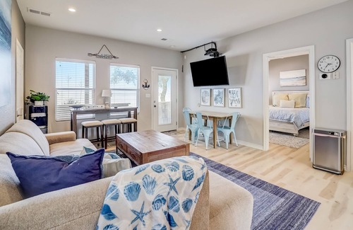 Burnet Cabina | The Heron and The Perch on Lake Buchanan Dam | Cottages in Burnet