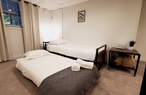 Clarksville Apartamento | *The Hidden Gem* DunbarCave-SwanLake Suite NEW!