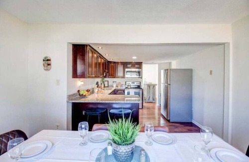 Norfolk - Virginia Beach Casa | The Hideaway! 3BR Retreat Home Near VB Town Center
