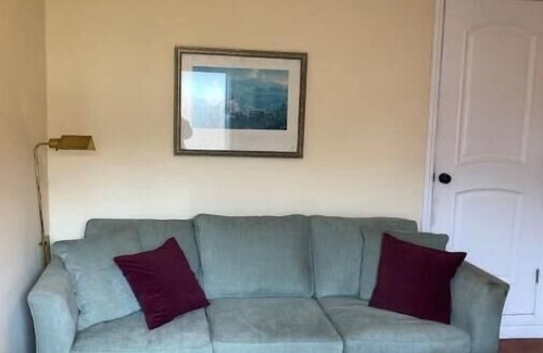 Novato Casa | The Hideaway - a Unique 2 Bedroom Private Patio Retreat