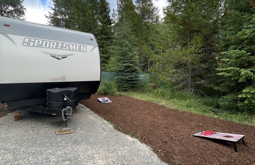 Martin City Alquiler De RV | The Hideaway at Glacier Meadows - Luxury Camper