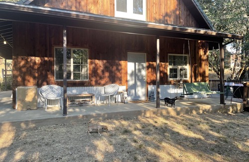 Weaverville Casa | The Hideaway on Little Browns Creek