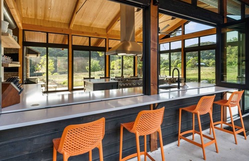 Concan Cabina | The High Places Ranch