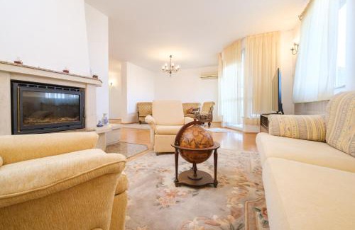 Plovdiv Center Casa | The Hill House Free Parking