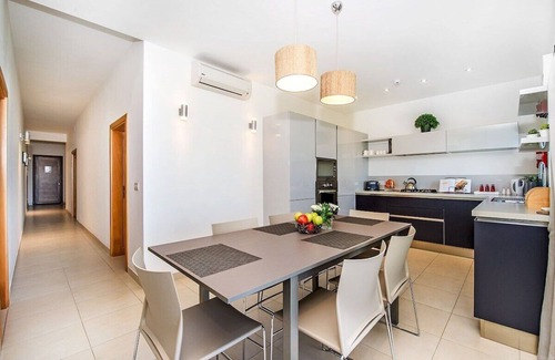 Marsalforn Apartamento | The Hillock North G6