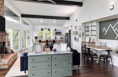 Mount Jackson Casa | The Hillside Hideaway, a stunning retreat located in the heart of Bryce Resort
