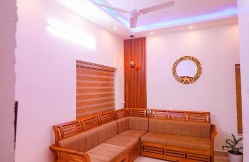 Civil Station Casa | The Hillside