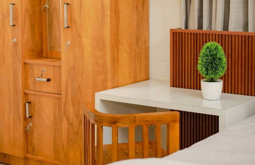 Civil Station Casa | The Hillside