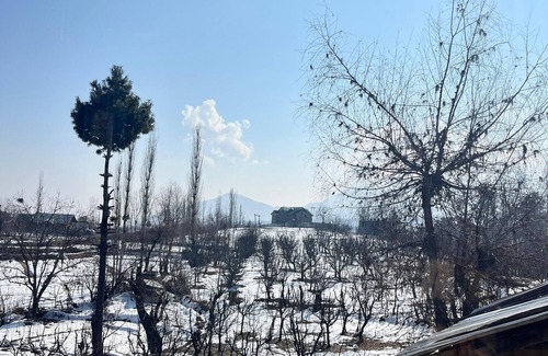 Greater Johannesburg Metropolitan Area Casa | ''The Himalayan Nest – Comfort, Hospitality & Local Charm Await!"