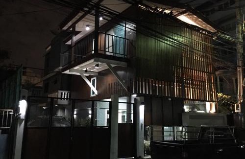 Wat Kanlaya Casa | THE HOG