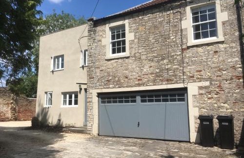 Midsomer Norton Casa | The Hole in the Wall, Midsomer Norton, Nr Bath & Longleat