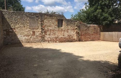 Midsomer Norton Casa | The Hole in the Wall, Midsomer Norton, Nr Bath & Longleat