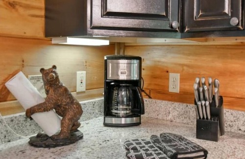 Townsend Cabina | The "Hole" Package Luxury Golf Course Cabin