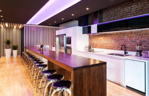 Downtown Montreal Apartamento | The Holland Hotel by Simplissimmo