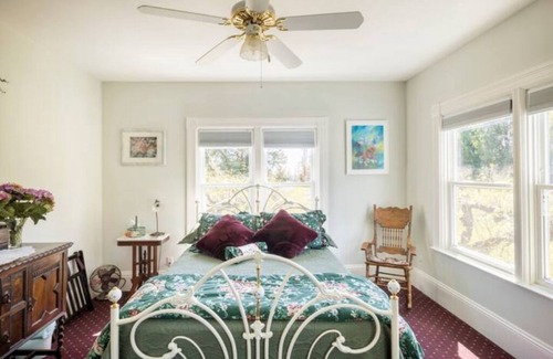 Freestone Otro | "The Hollies" Wine Country Victorian Farmhouse
