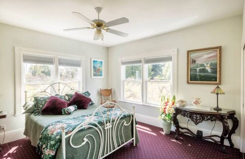 Freestone Otro | "The Hollies" Wine Country Victorian Farmhouse