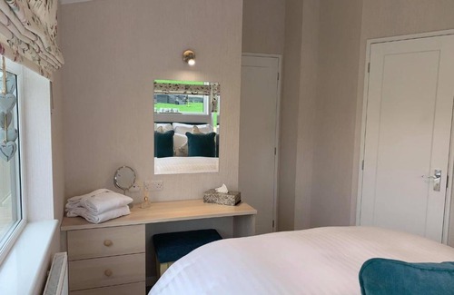 Thirsk Chalet De Esquí | The Hollin Retreat at Hollin Barn Lodge Park