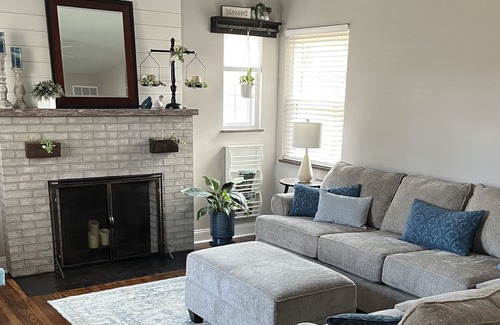 Lebanon Casa | The Homespun Landing w/new hot tub