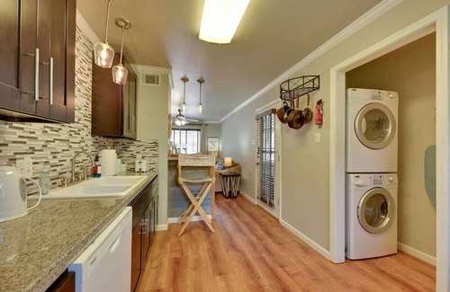 Nacogdoches Apartamento | The Homestead | Boutique 2BR Near SFA & Downtown