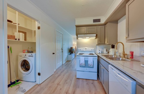 Nacogdoches Apartamento | The Homestead | Luxury-Cozy 2BR Apartments Near SFA & Historic Downtown Nacogdoc
