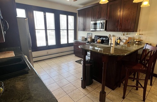 Monte Vista Casa | The Honey Bee Manor Monte Vista-FREE Hot Springs Admission Included!