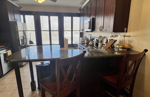 Monte Vista Casa | The Honey Bee Manor Monte Vista-FREE Hot Springs Admission Included!