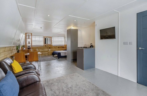 Pentrefelin Cabaña | The Honey Pod - UK44780