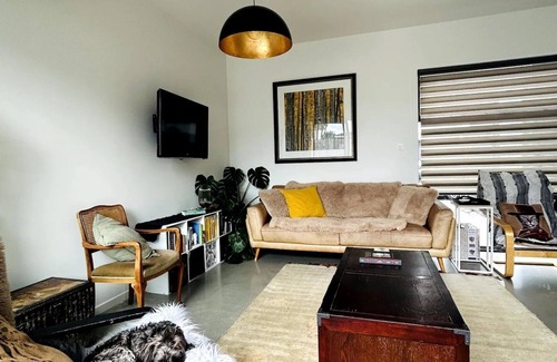 Mount Maunganui Casa | The HoneyComb Home - modern, gated and smartly designed. V.well located.