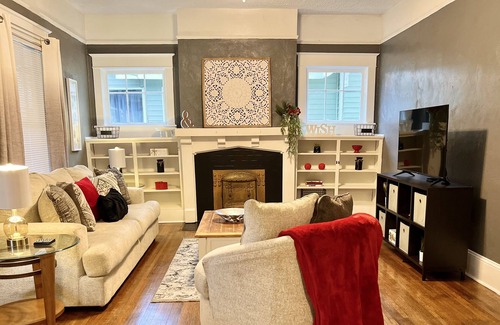 Goldsboro Casa | The Honeycomb Hideout 4bedroom 2bathroom