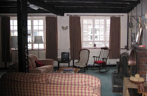 Rhayader Casa | The Horseshoe Guesthouse