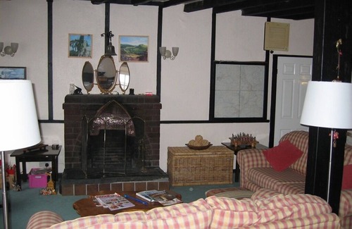 Rhayader Casa | The Horseshoe Guesthouse