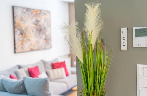 Ilisia Apartamento | The HostMaster Lavish Athenian Treasure