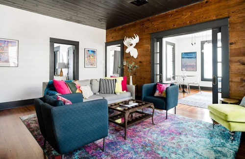 Government Hill Casa | The Hot Tamale - Modern Craftsman, 2 camas King, NUEVO