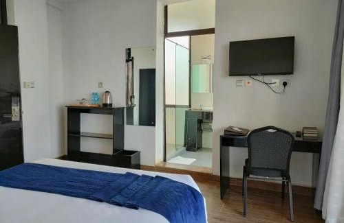 Meru Hotel | THE HOTEL EZRI